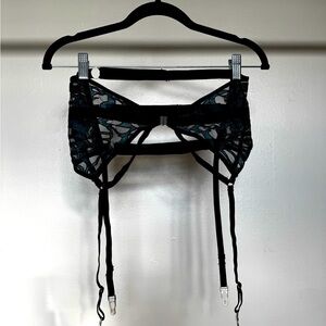 Thistle and Spire Monarch Waspie